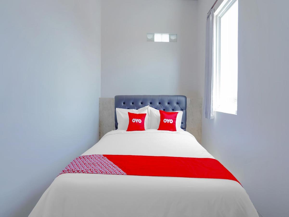 Super Oyo Capital O 90336 Olive Guest House Σουραμπάγια Εξωτερικό φωτογραφία
