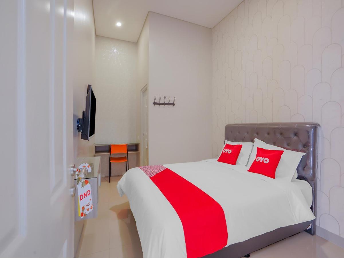 Super Oyo Capital O 90336 Olive Guest House Σουραμπάγια Εξωτερικό φωτογραφία